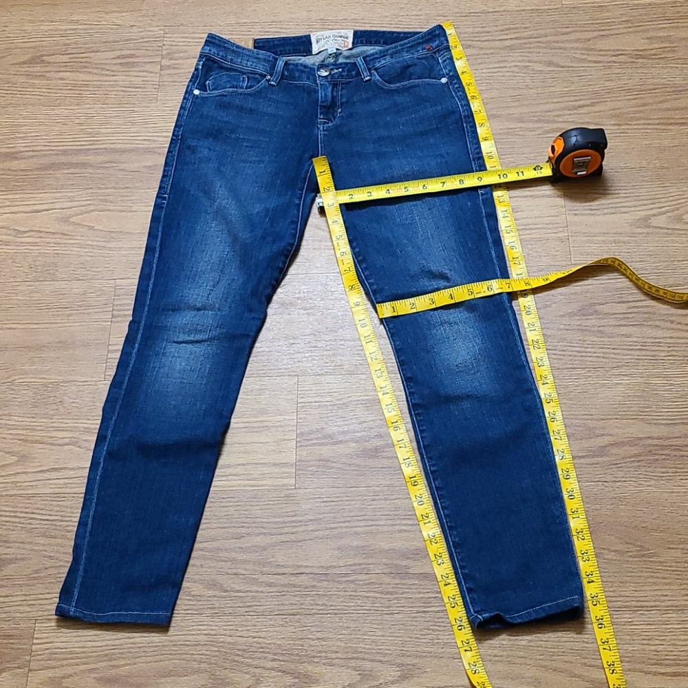 DYLAN GEORGE & CO. FADED JEANS 26
